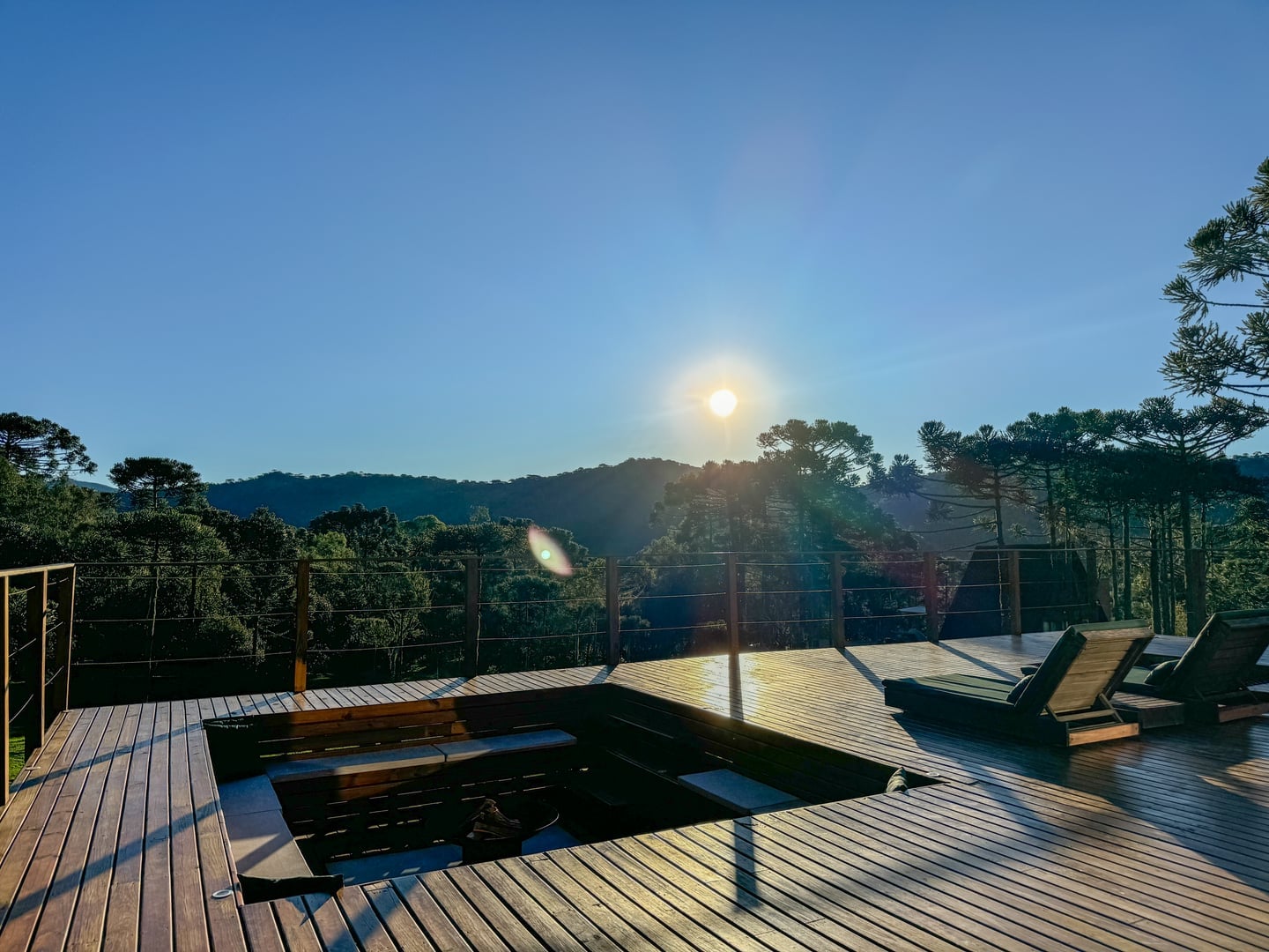 Deck e vista infinita